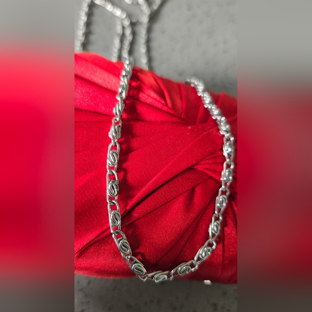 Lulu Townsend Red Satin Evening Clutch Silver Chain Strap - Picture 5 of 8